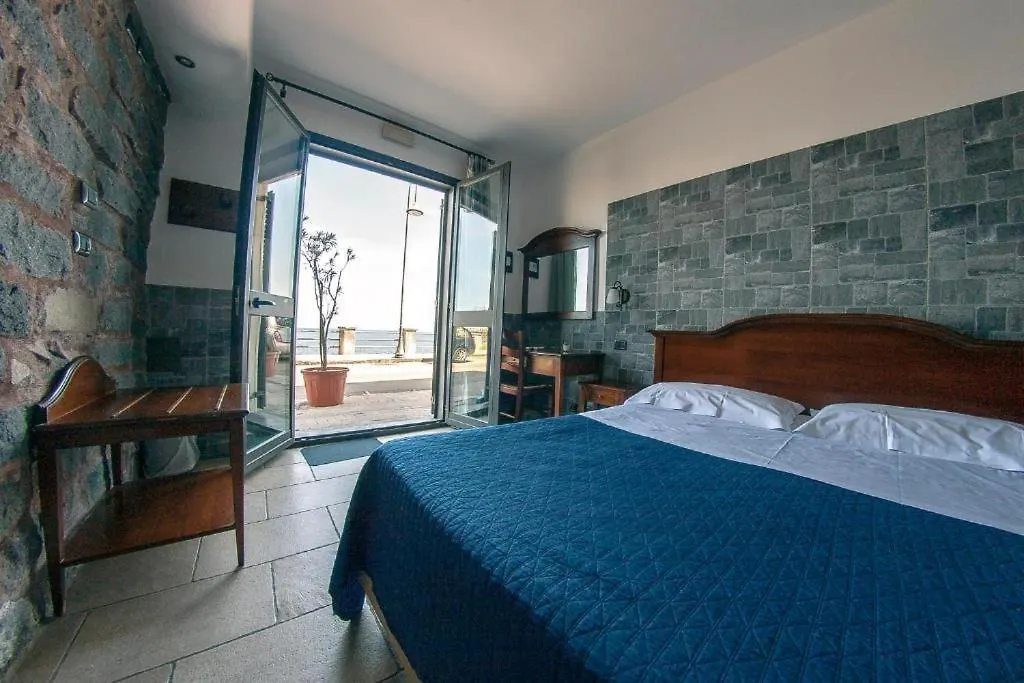 B&B Capomulini Acireale