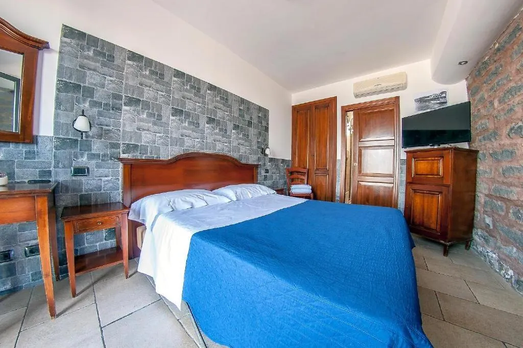 B&B Capomulini Acireale Bed & Breakfast